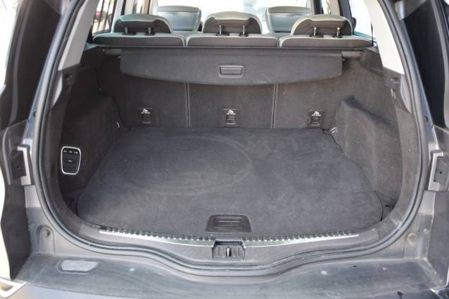 RENAULT ESPACE INITIALE PARIS 4 CONTROL 1.6 DCI 160 CV / 1ere MAIN / TOIT PANORAMIQUE / ATTELAGE 26