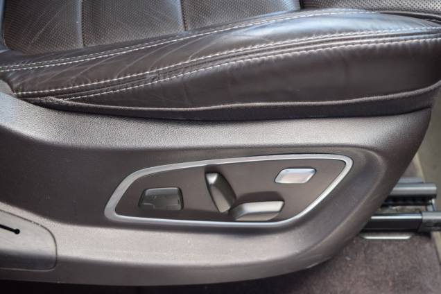RENAULT ESPACE INITIALE PARIS 4 CONTROL 1.6 DCI 160 CV / 1ere MAIN / TOIT PANORAMIQUE / ATTELAGE 37