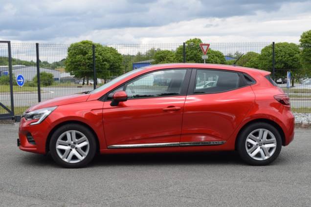 RENAULT CLIO V ZEN 100 CV / 11250 KMS 8