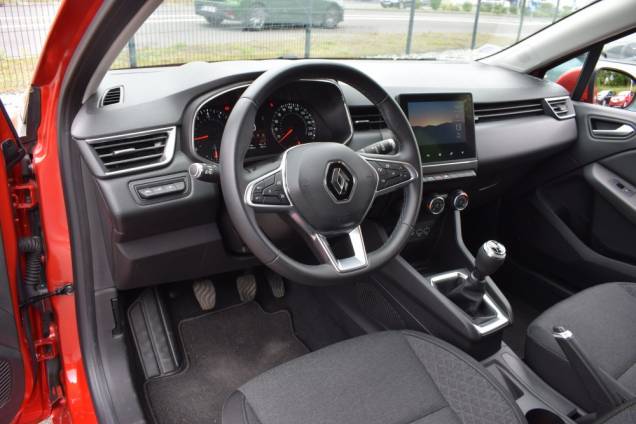 RENAULT CLIO V ZEN 100 CV / 11250 KMS 9