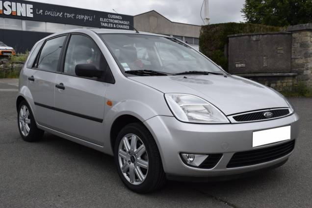 FORD FIESTA GHIA 1.4 I 80 CV BVM 7