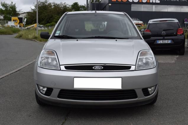 FORD FIESTA GHIA 1.4 I 80 CV BVM 8