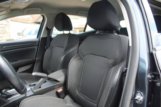 RENAULT MEGANE 1.5 DCI 115 CV BVA / ORIGINE FRANCE / 2IEME MAIN 8