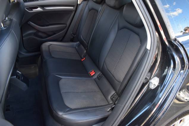 AUDI A3 AMBITION 1.6 TDI 110 CV / ORIGINE FRANCE 14