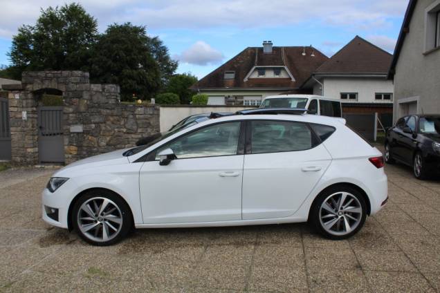 SEAT LEON FR 2.0 TDI 150 CV DSG6 / TOIT OUVRANT 7