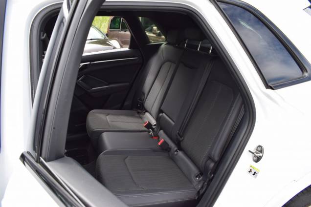 AUDI Q3 35 TDI 150 CV S-LINE S-TRONIC / 1ère MAIN / CROCHET D'ATTELAGE / ORIGINE FRANCE 11