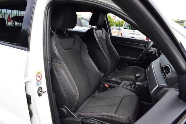 AUDI Q3 35 TDI 150 CV S-LINE S-TRONIC / 1ère MAIN / CROCHET D'ATTELAGE / ORIGINE FRANCE 10