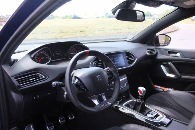 PEUGEOT 308 GTI 1.6 THP 270 CV BVM6 8
