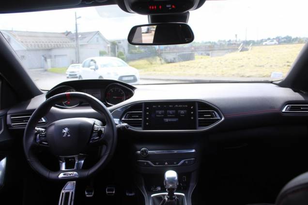 PEUGEOT 308 GTI 1.6 THP 270 CV BVM6 9