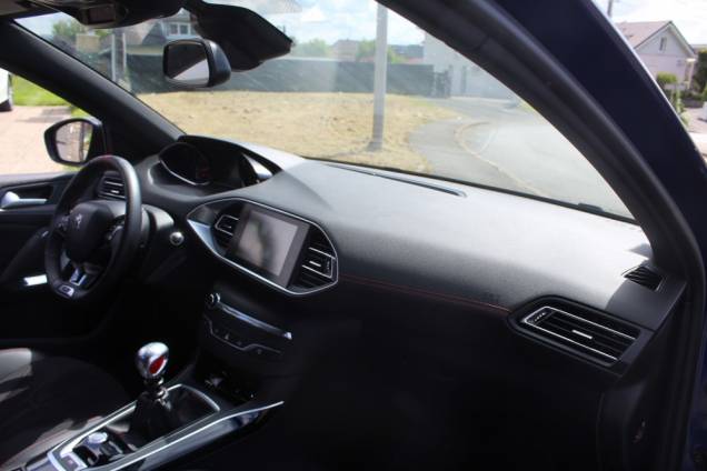 PEUGEOT 308 GTI 1.6 THP 270 CV BVM6 10