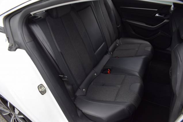 PEUGEOT 508 ALLURE BUSINESS 130 CV EAT8 / SUIVI COMPLET 12
