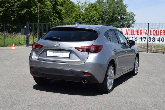 MAZDA 3 DYNAMIQUE 1.5 D SKYACTIVE 105 CV 4