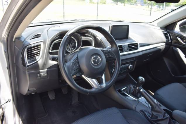 MAZDA 3 DYNAMIQUE 1.5 D SKYACTIVE 105 CV 13