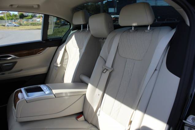 BMW SERIE 7 EXCLUSIVE 730D 265 CV XDRIVE BVA / TOIT OUVRANT / ORIGINE FRANCE 17