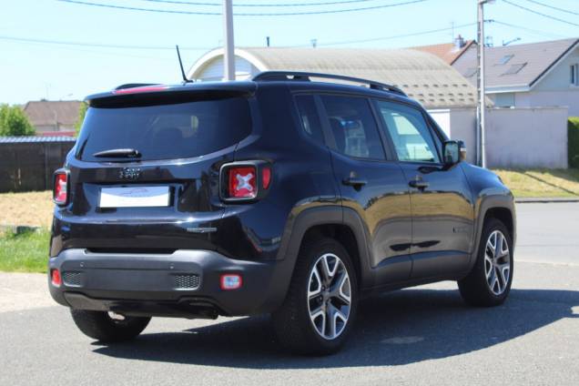 JEEP RENEGADE NIGHT EAGLE 1.6i 110 CV BVM / MOTEUR A CHAINE 5 JEEP RENEGADE NIGHT EAGLE 1.6i 110 CV BVM / MOTEUR A CHAINE 5