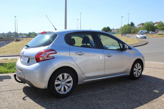 PEUGEOT 208 ACTIVE 82 CV BVM5 / ORIGINE FRANCE 8