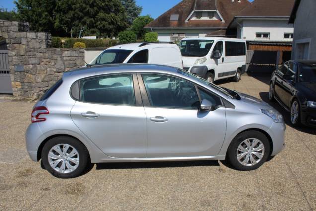 PEUGEOT 208 ACTIVE 82 CV BVM5 / ORIGINE FRANCE 5