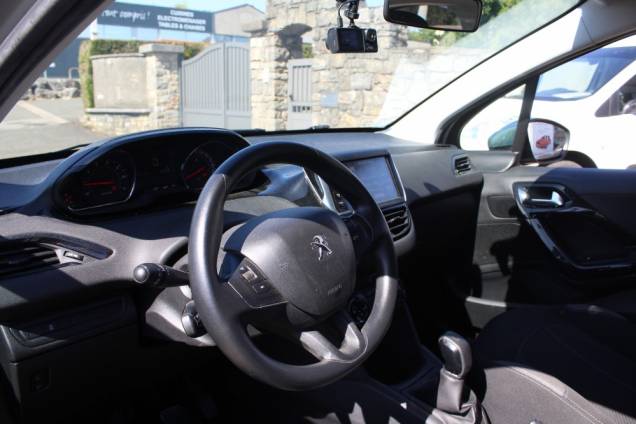 PEUGEOT 208 ACTIVE 82 CV BVM5 / ORIGINE FRANCE 9