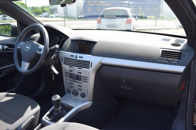 OPEL ASTRA CABRIOLET 1.6 I 115 CV / 90250 KMS  21