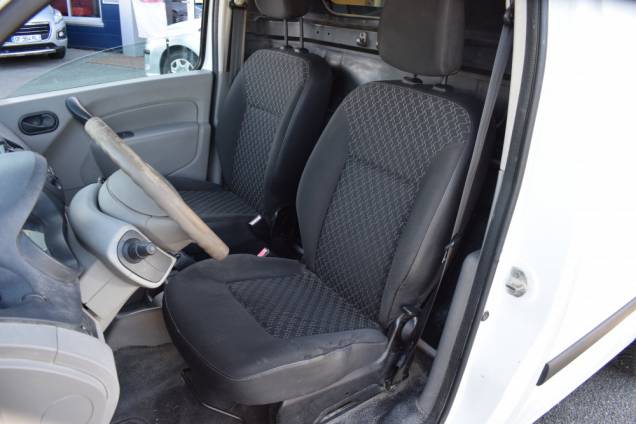 RENAULT KANGOO EXPRESS L1 1.5 DCI 85 CV / 1ere MAIN 10