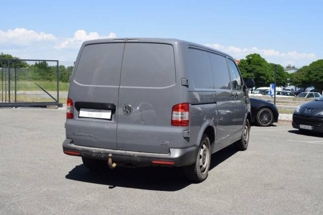 VOLKSWAGEN TRANSPORTER T5 4 MOTION FOURGON 2.0 BITDI 180 CV / ORIGINE FRANCE / ATTELAGE 3