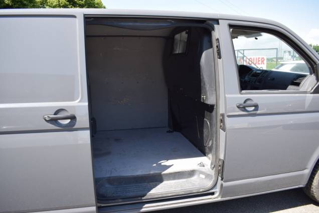 VOLKSWAGEN TRANSPORTER T5 4 MOTION FOURGON 2.0 BITDI 180 CV / ORIGINE FRANCE / ATTELAGE 13