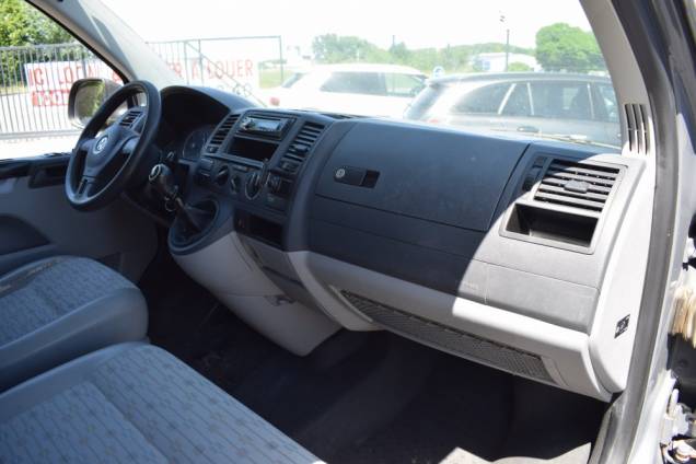 VOLKSWAGEN TRANSPORTER T5 4 MOTION FOURGON 2.0 BITDI 180 CV / ORIGINE FRANCE / ATTELAGE 15