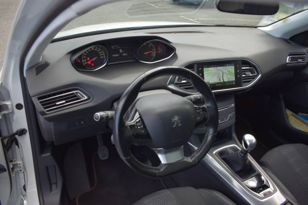 PEUGEOT 308 SW 2.0 HDI 150 CV ALLURE BUSINESS / 1ère MAIN / TOIT PANORAMIQUE/ CROCHET D'ATTELAGE 15