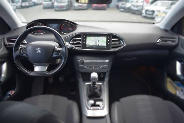 PEUGEOT 308 SW 2.0 HDI 150 CV ALLURE BUSINESS / 1ère MAIN / TOIT PANORAMIQUE/ CROCHET D'ATTELAGE 16