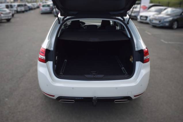 PEUGEOT 308 SW 2.0 HDI 150 CV ALLURE BUSINESS / 1ère MAIN / TOIT PANORAMIQUE/ CROCHET D'ATTELAGE 18