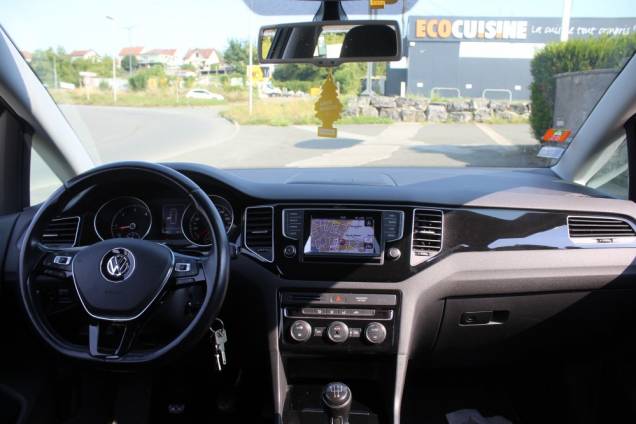 VOLKSWAGEN GOLF SPORTSVAN 1.6 TDI 110 CV BVM5  / KIT DE DISTRIBUTION FAIT 8
