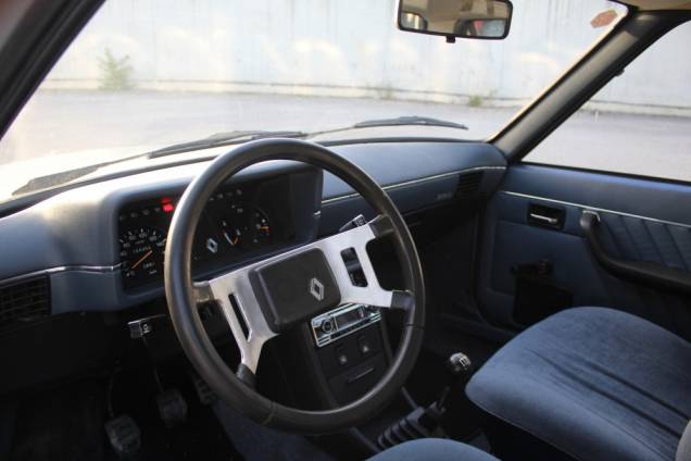 RENAULT 18 GTL BERLINE 1.6i 80 CV BVM5 / MOTEUR A CHAINE / ORIGINE FRANCE 4