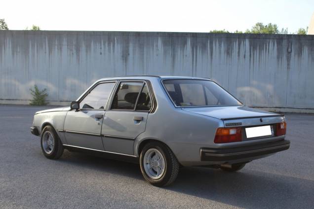 RENAULT 18 GTL BERLINE 1.6i 80 CV BVM5 / MOTEUR A CHAINE / ORIGINE FRANCE 7