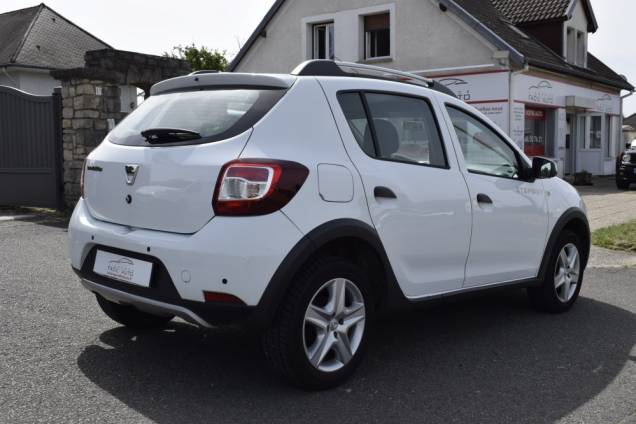 DACIA SANDERO STEPWAY PRESTIGE 90 CV BMV 5