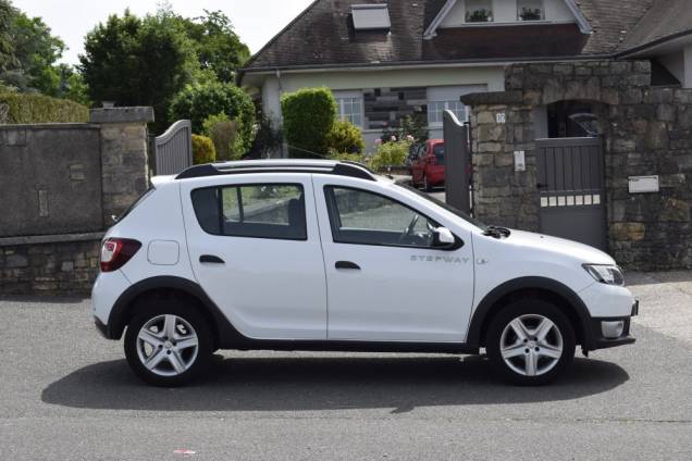 DACIA SANDERO STEPWAY PRESTIGE 90 CV BMV 6