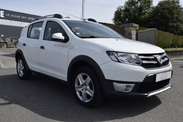 DACIA SANDERO STEPWAY PRESTIGE 90 CV BMV 7