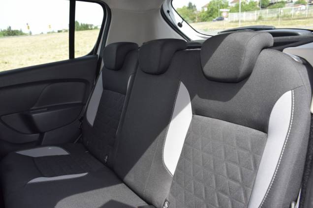 DACIA SANDERO STEPWAY PRESTIGE 90 CV BMV 11