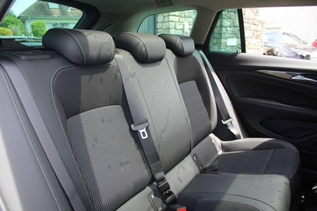 OPEL INSIGNIA SPORTS TOURER INNOVATION 1.6 CTDI 136 CV BVA / TOIT OUVRANT PANORAMIQUE 16