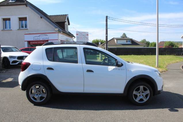 DACIA SANDERO STEPWAY TCE 90 CV BVM5 / 1ER MAIN / ORIGINE FRANCE 5