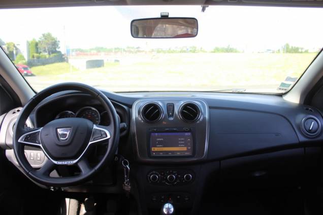 DACIA SANDERO STEPWAY TCE 90 CV BVM5 / 1ER MAIN / ORIGINE FRANCE 9