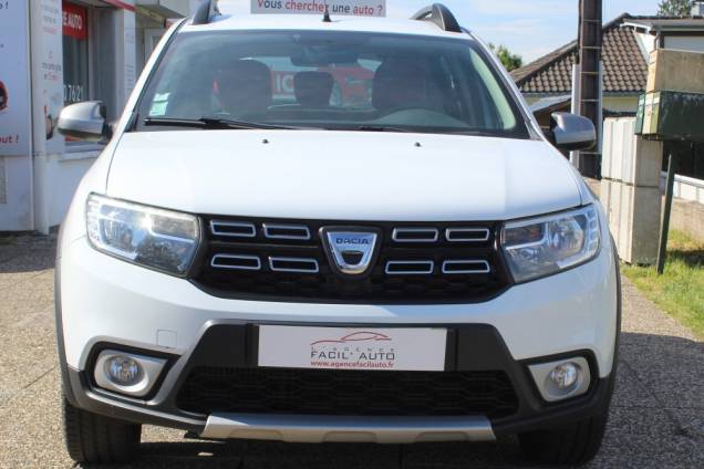 DACIA SANDERO STEPWAY TCE 90 CV BVM5 / 1ER MAIN / ORIGINE FRANCE 2