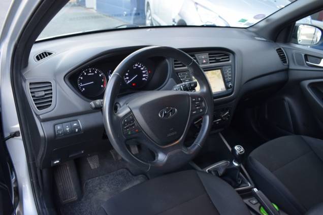 HYUNDAI I 20 EDITION MONDIAL 1.2 84 CV / 5 PORTES / 61000 KMS / ORIGINE FRANCE 9
