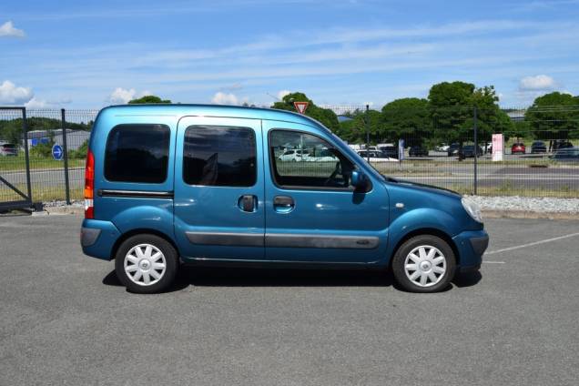 RENAULT KANGOO 1.2 I 75 CV  8