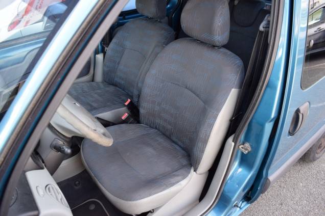 RENAULT KANGOO 1.2 I 75 CV  11