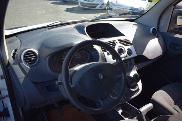 RENAULT KANGOO FOURGON COMPACT 1.5 DCI 70 CV / CROCHET D'ATTELAGE 13