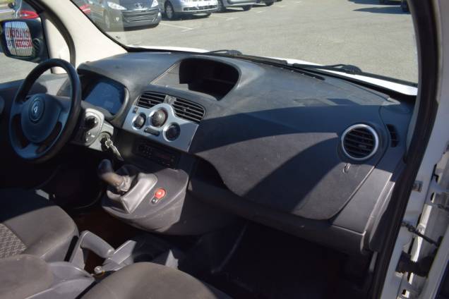 RENAULT KANGOO FOURGON COMPACT 1.5 DCI 70 CV / CROCHET D'ATTELAGE 15
