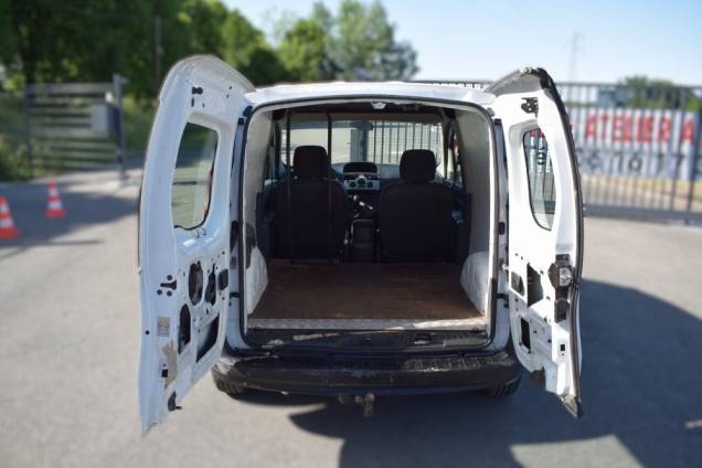 RENAULT KANGOO FOURGON COMPACT 1.5 DCI 70 CV / CROCHET D'ATTELAGE 16