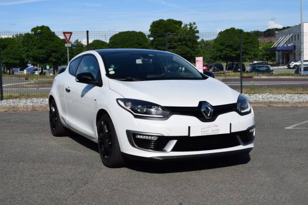 RENAULT MEGANE 3 COUPE EDITION ULTIMATE 1.6 DCI 130 CV / 1ere MAIN / SUIVI COMPLET 2