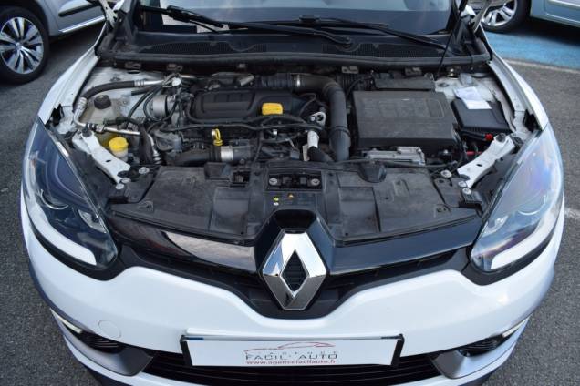 RENAULT MEGANE 3 COUPE EDITION ULTIMATE 1.6 DCI 130 CV / 1ere MAIN / SUIVI COMPLET 34