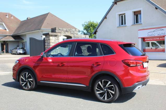 MG ZS LUXURY 1.5i HYBRID+ 197 CV BVA / 1ER MAIN 6